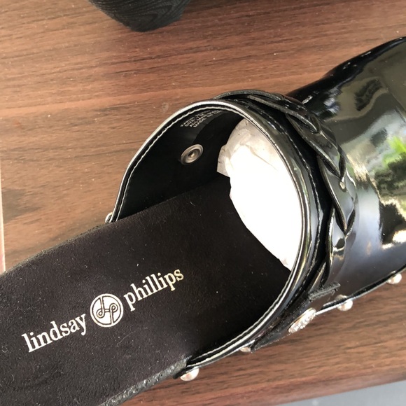 Lindsay Phillips Patent Leather clogs. 7M - Picture 6 of 8